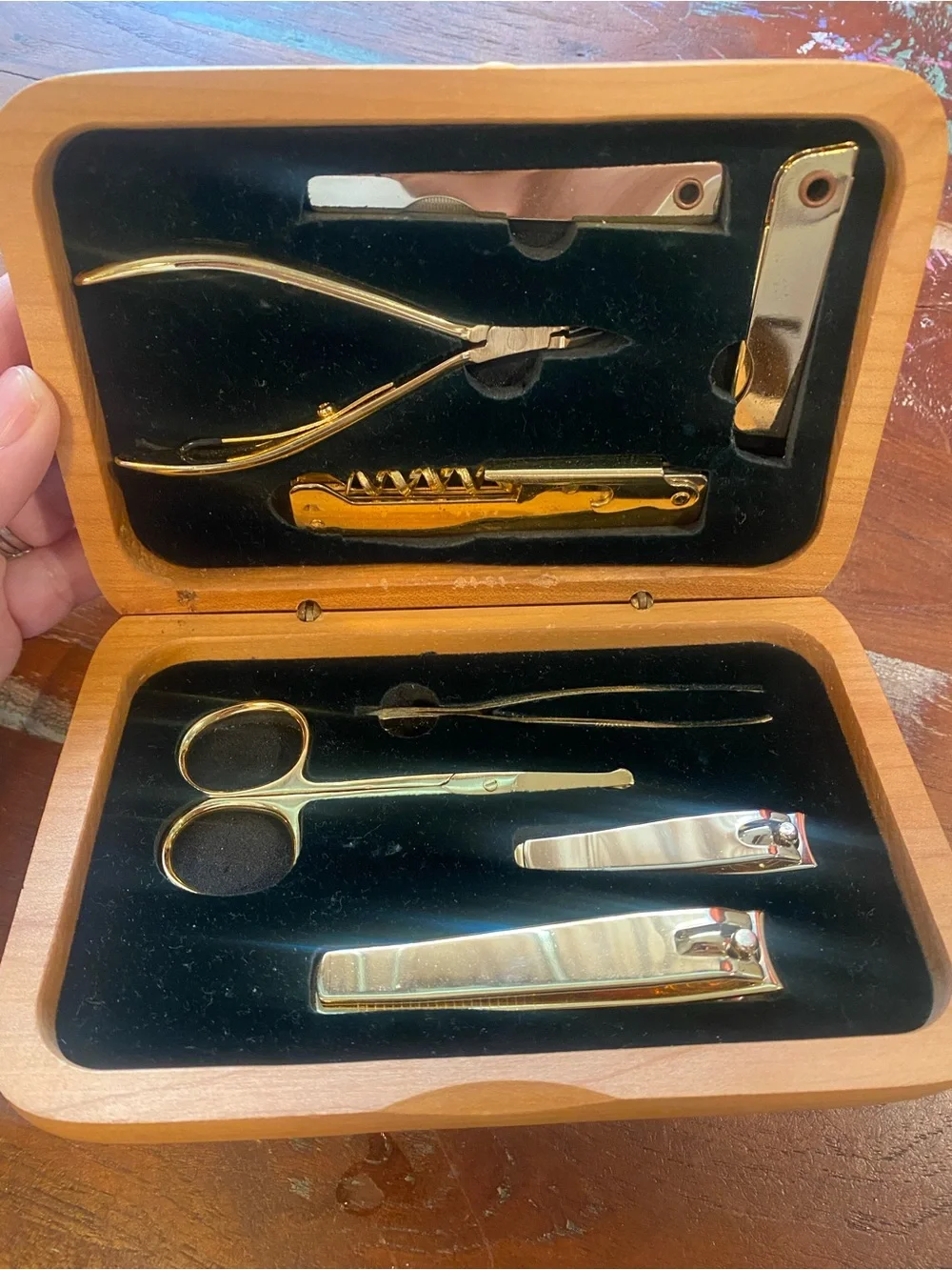 Premium Men's Gold Grooming Set in Wooden Case